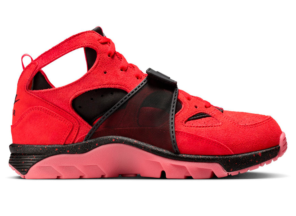 Nike Air Trainer Huarache in Challenge Red / Black