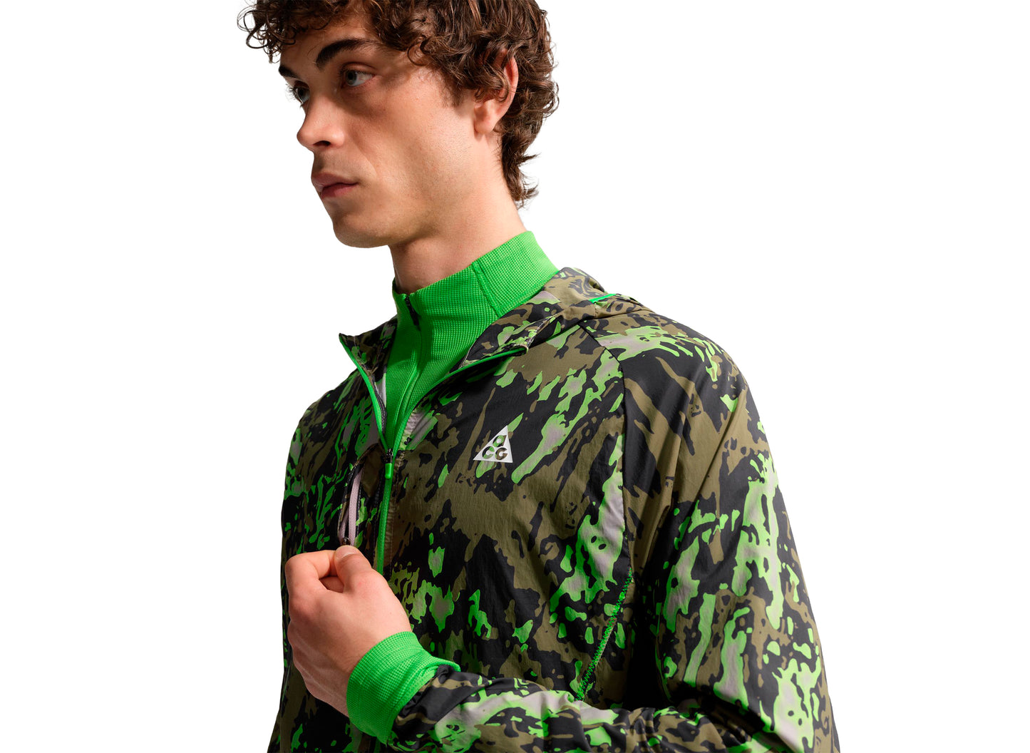 Nike ACG Trail Running Jacket in College Grey