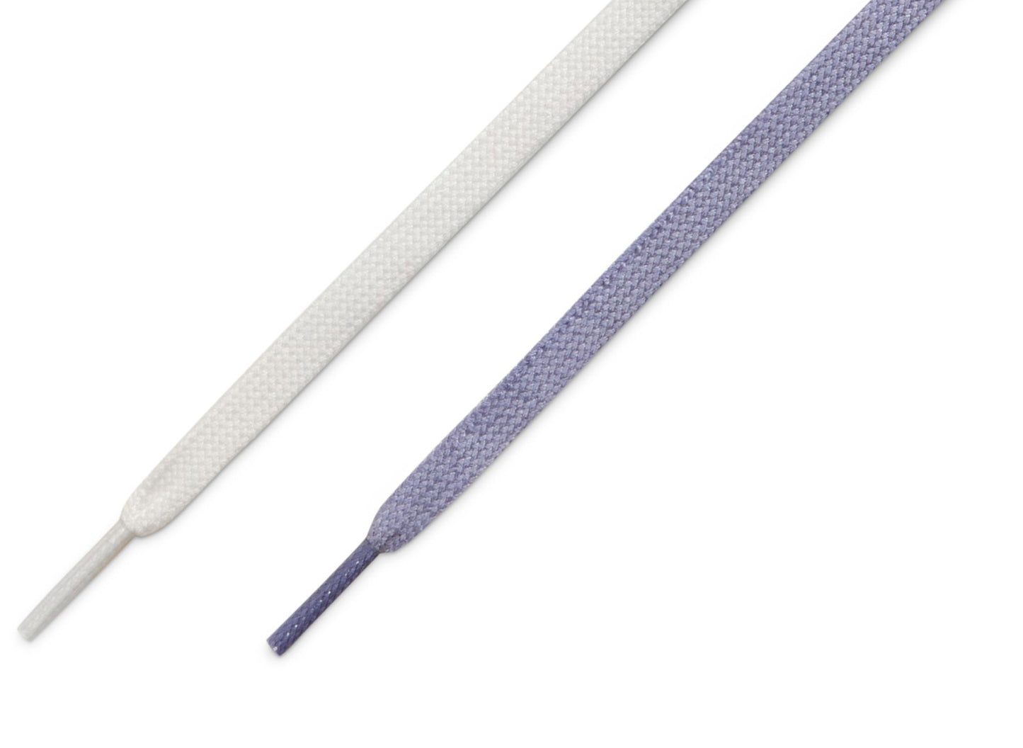 Nike Dunk Low Retro SE in Summit White / Blue Void