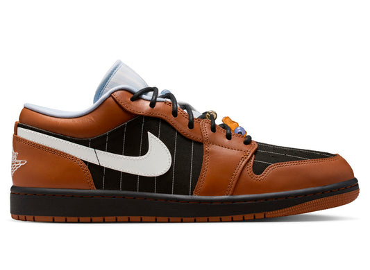 Air Jordan 1 Low SE in Black / Sail