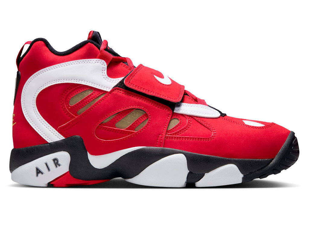 Nike Air Diamond Turf 2 in Prime Red