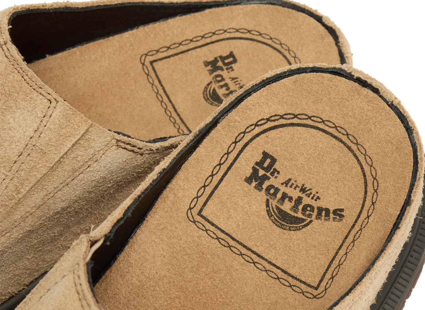 Dr. Martens San Mule in Savannah Tan