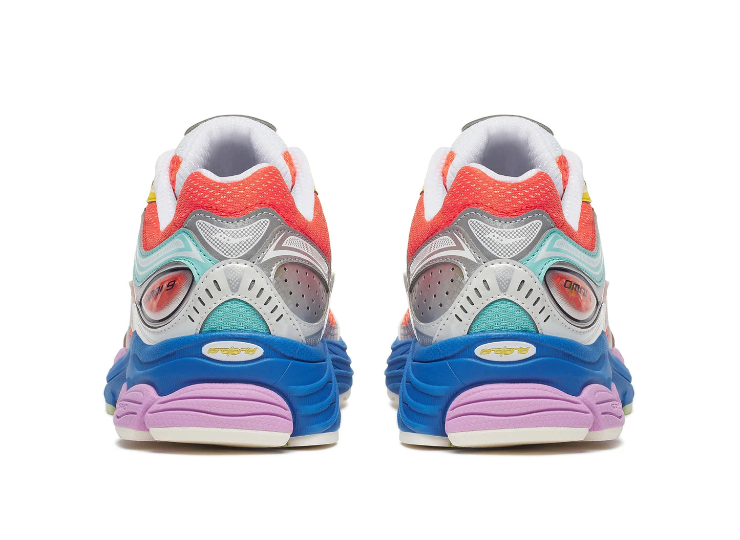 Saucony Progrid Omni 9 in Orange / Multi