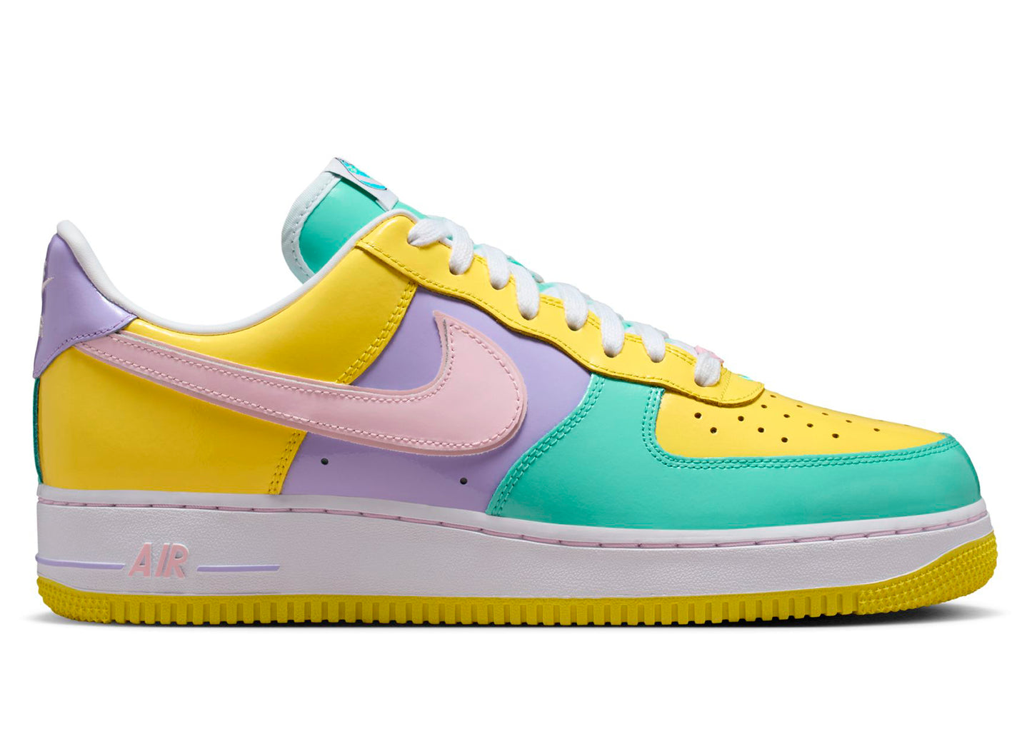 Nike Air Force 1 '07 in Yellow Pulse / Pink Foam