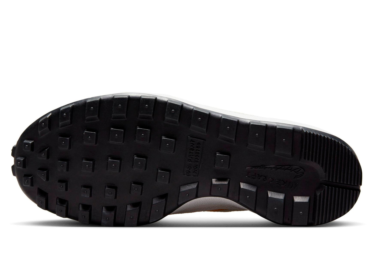 Nike General Purpose Shoe in Summit White / University Gold