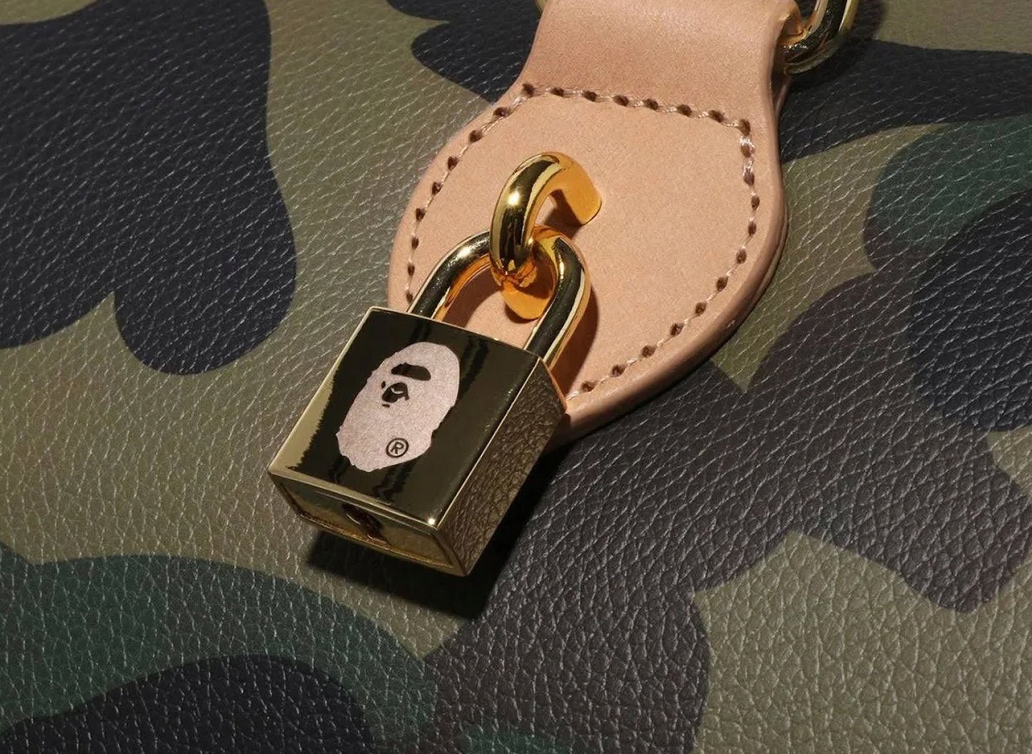 A Bathing Ape 1st Camo Boston Bag in Green