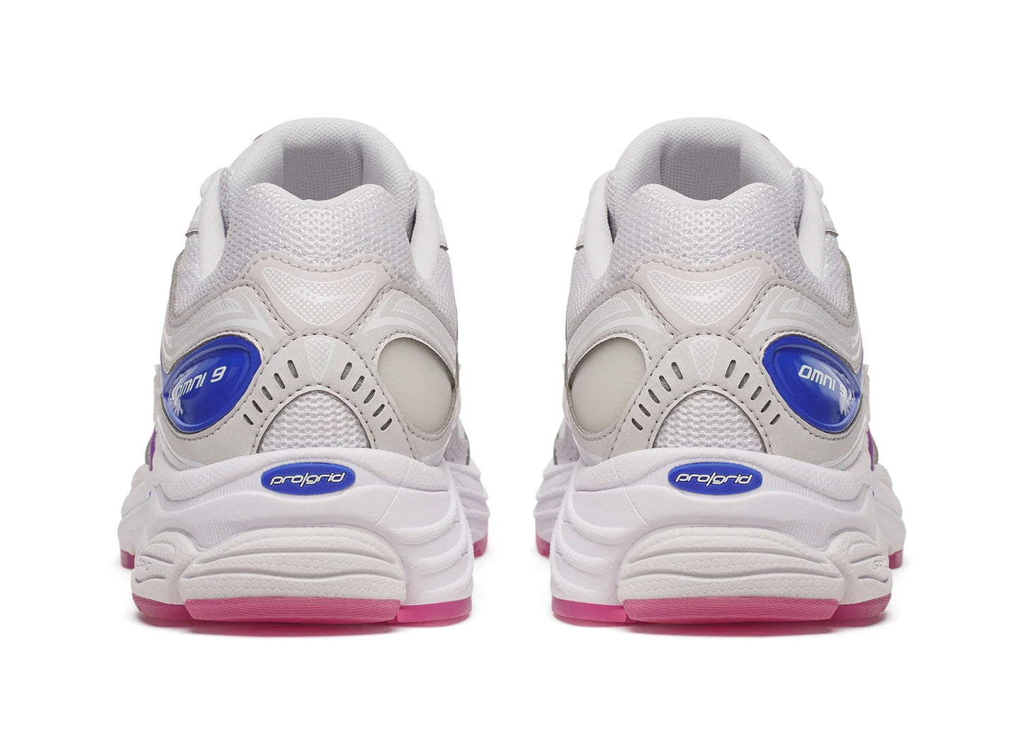 Saucony Progrid Omni 9 in White / Dusk