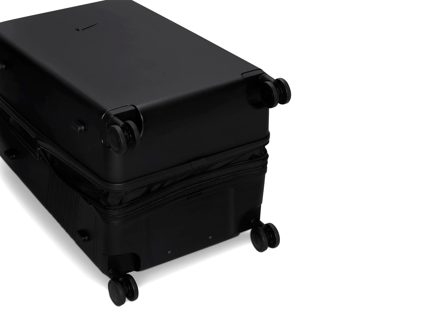 Nike Large Checked Luggage 29" Hardshell in Black