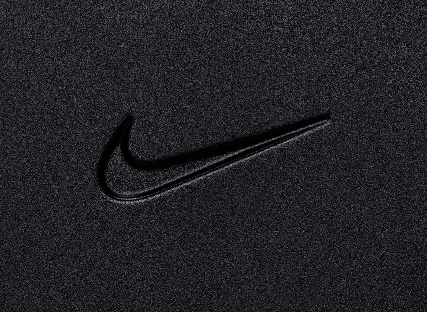 Nike Large Checked Luggage 29" Hardshell in Black