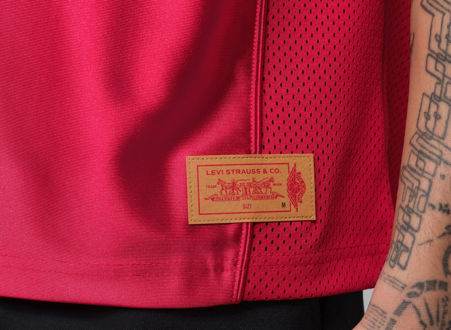 Jordan x Levi's Jersey in Gym Red