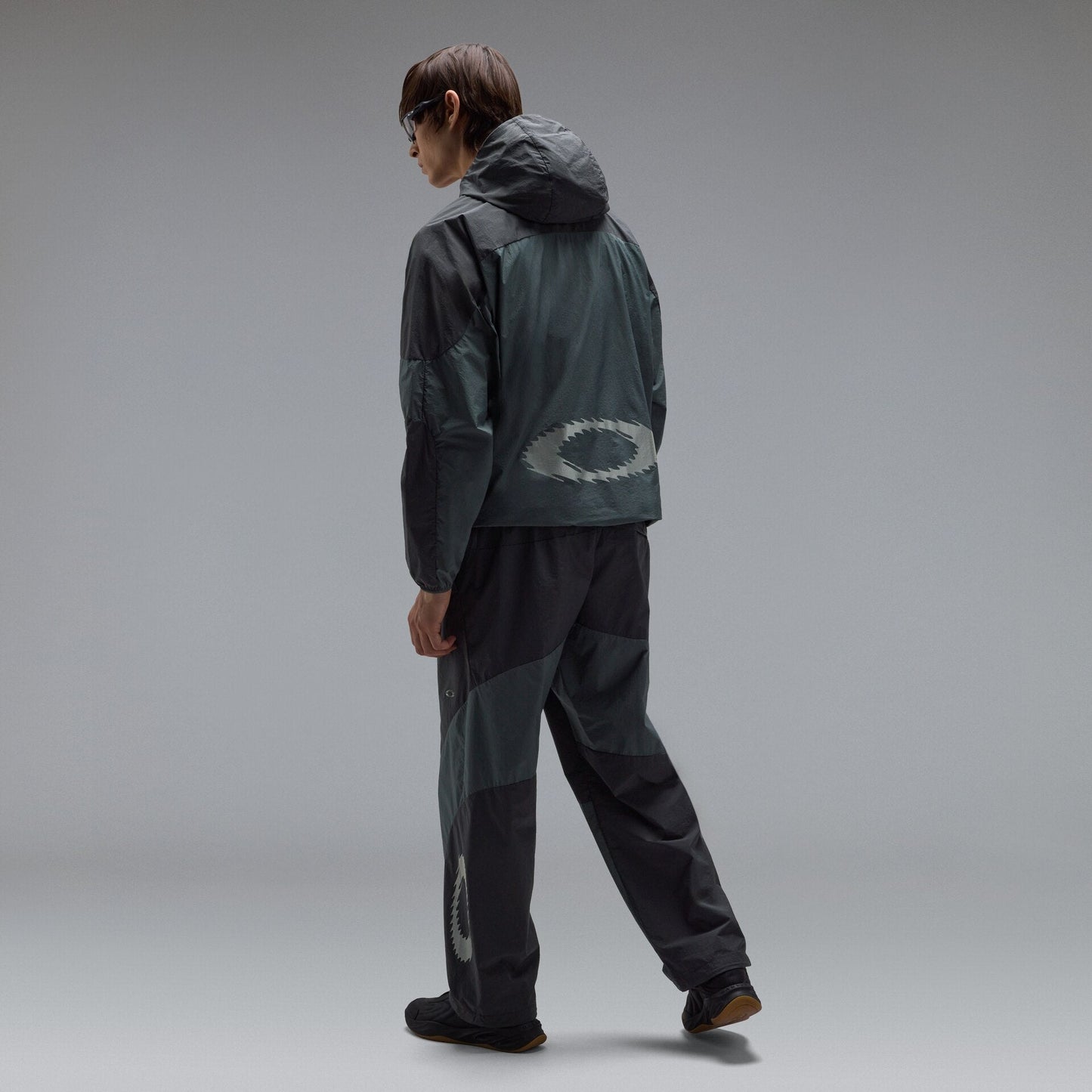 Oakley Icon S O-Light Dry Jacket 1.0 in Phantom - View 6