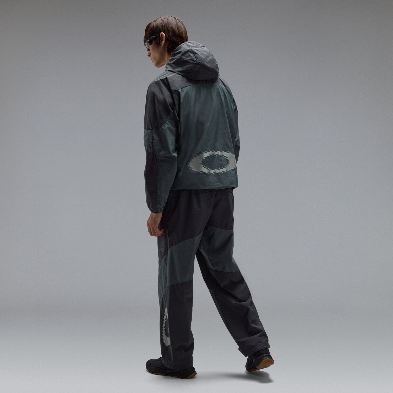 Oakley Icon S O-Light Dry Jacket 1.0 in Phantom - View 6