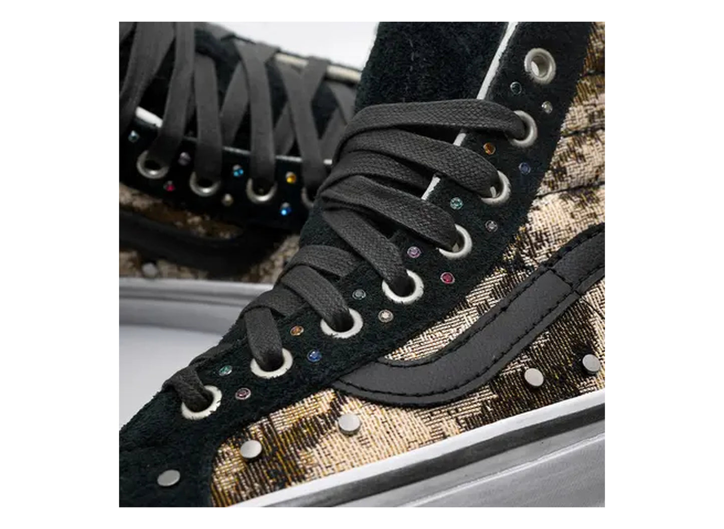 Vans LX SK8-Hi Reissue 38 Floral Rivets Black Multi lace detail