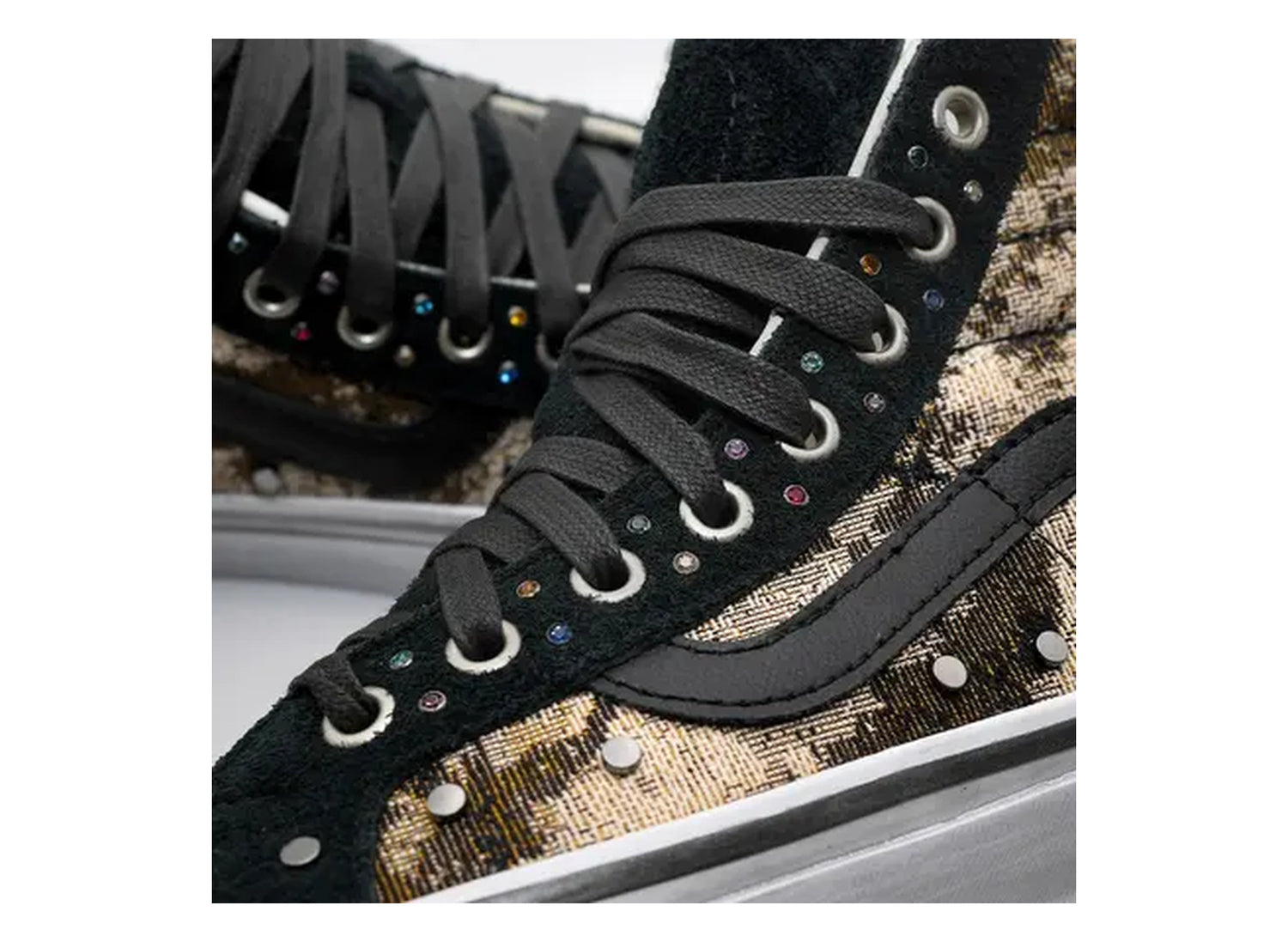 Vans LX SK8-Hi Reissue 38 Floral Rivets Black Multi lace detail