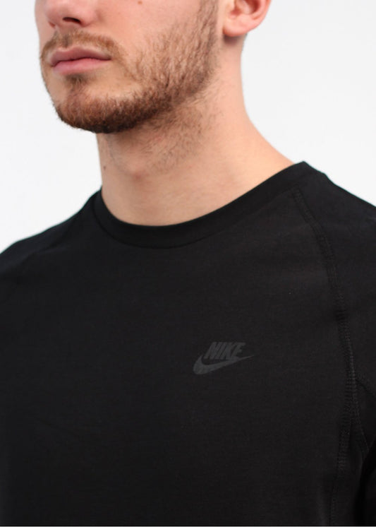Nike Tech Tee