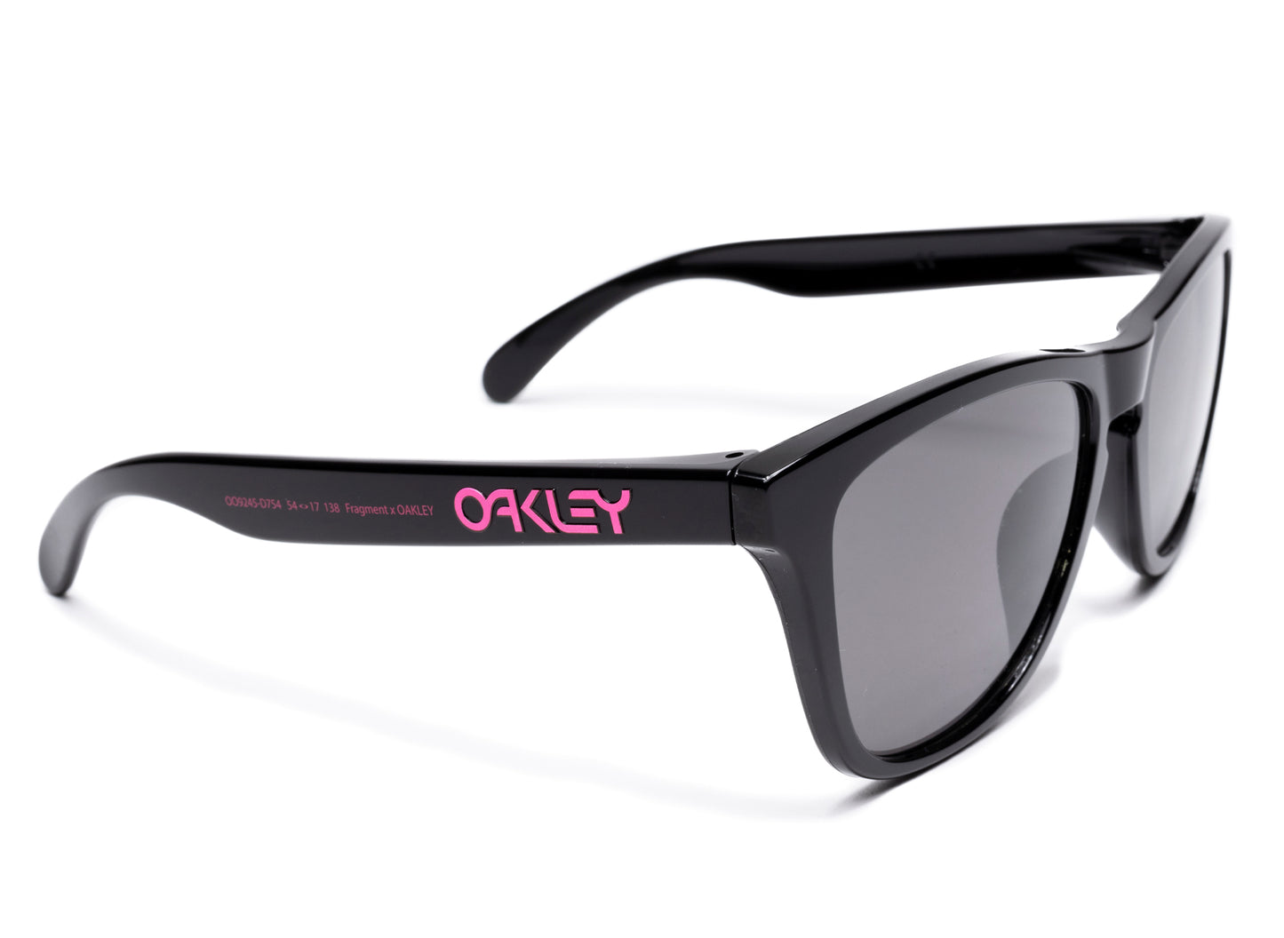 Oakley x FRGMNT Frogskins Polished Black w/ Prizm 'Vivid Pink' xl – Oneness Boutique