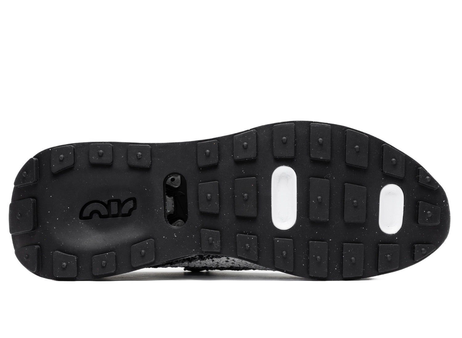 all black air max flyknit