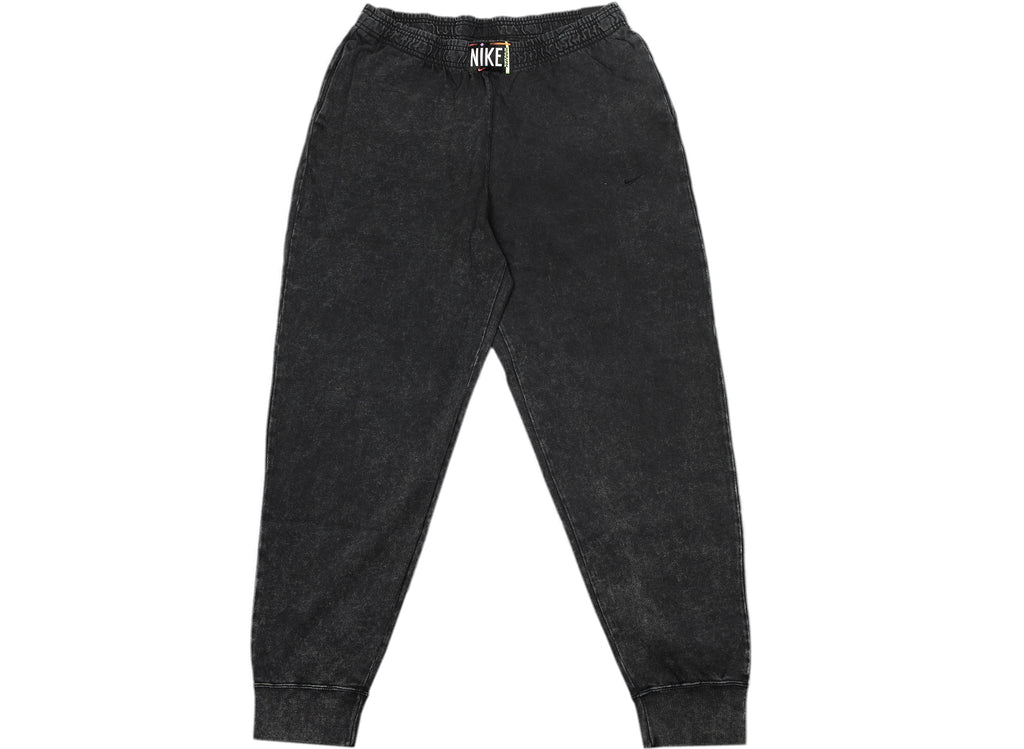 Women's Nike Sportswear Wash Pants in Black