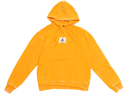 Jordan Essentials Statement Fleece Pullover Hoodie in Taxi