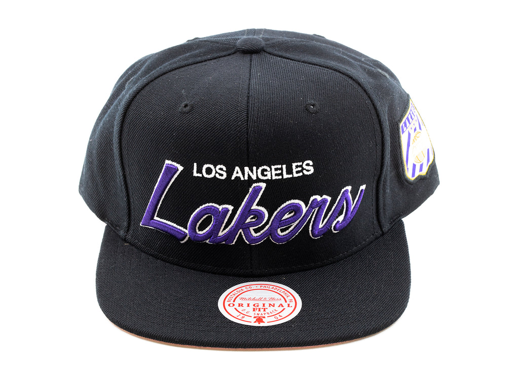 Mitchell & Ness Pink Under Finals Snapback HWC LA Lakers