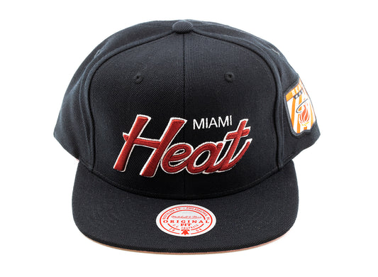 Mitchell & Ness Pink Under Finals Snapback HWC Miami Heat