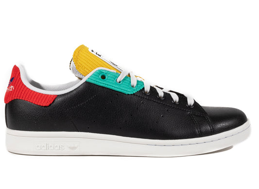 Adidas Stan Smith in Core Black / White