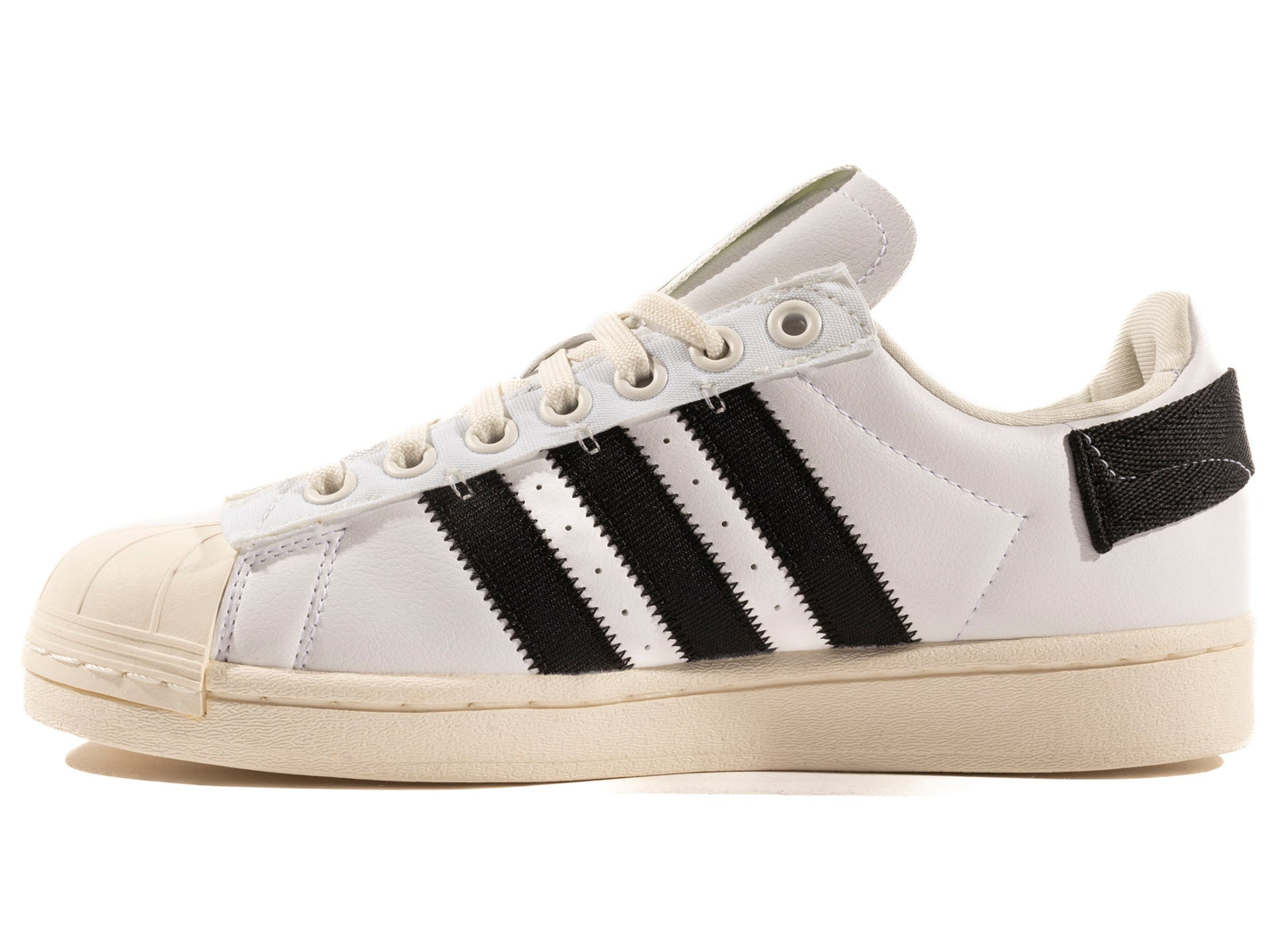 Adidas Superstar Parley in Flat White / Core White