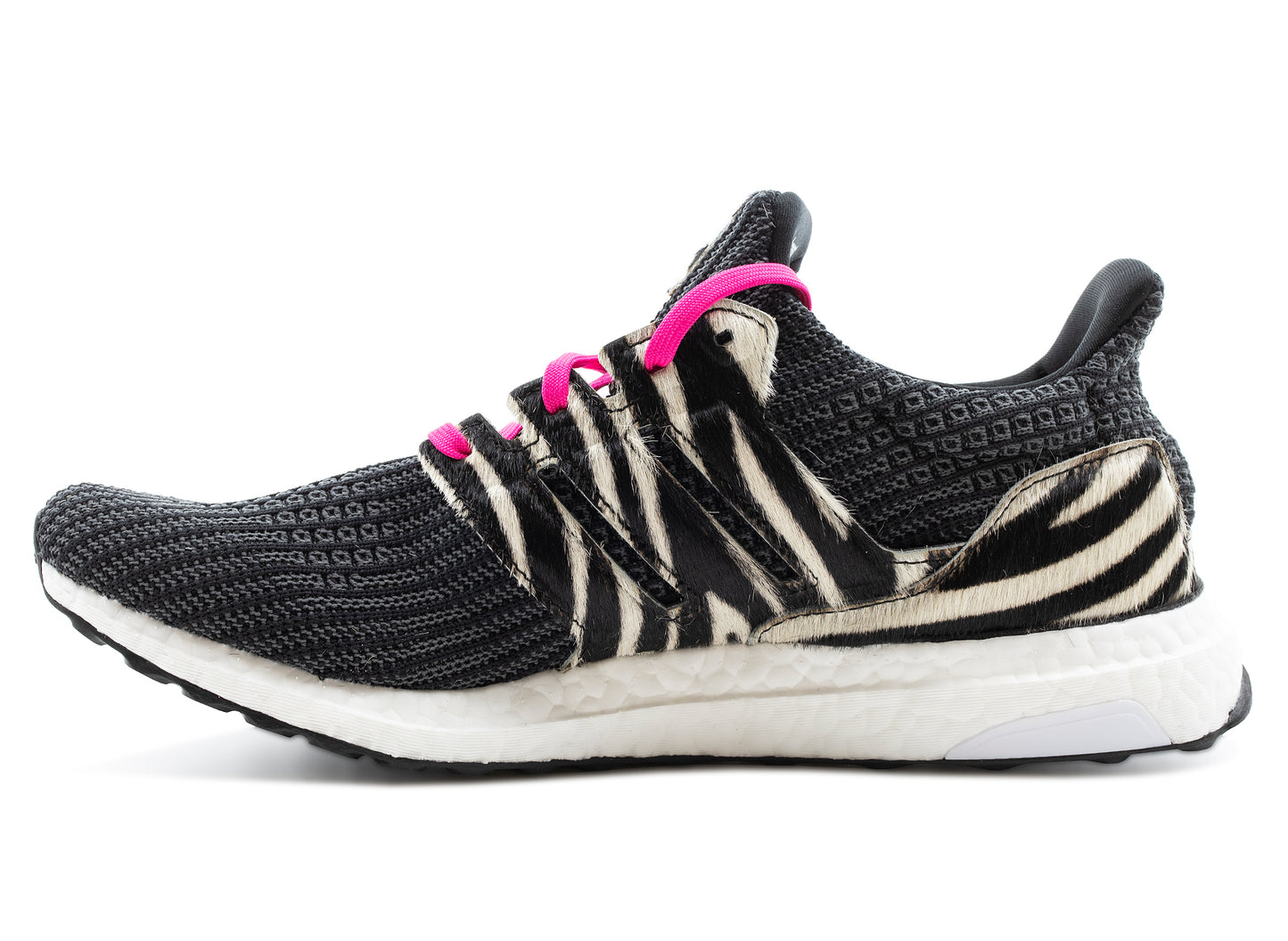 Adidas Ultraboost DNA 'Zebra' in Core Black / Cloud White / Shock Pink