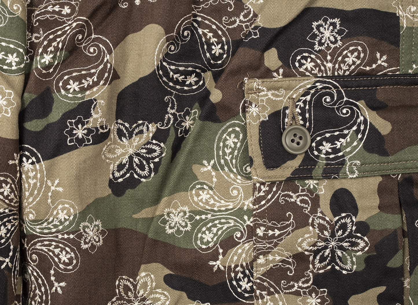 Clot Bestickte Paisley Camo 6-Taschen-Hose
