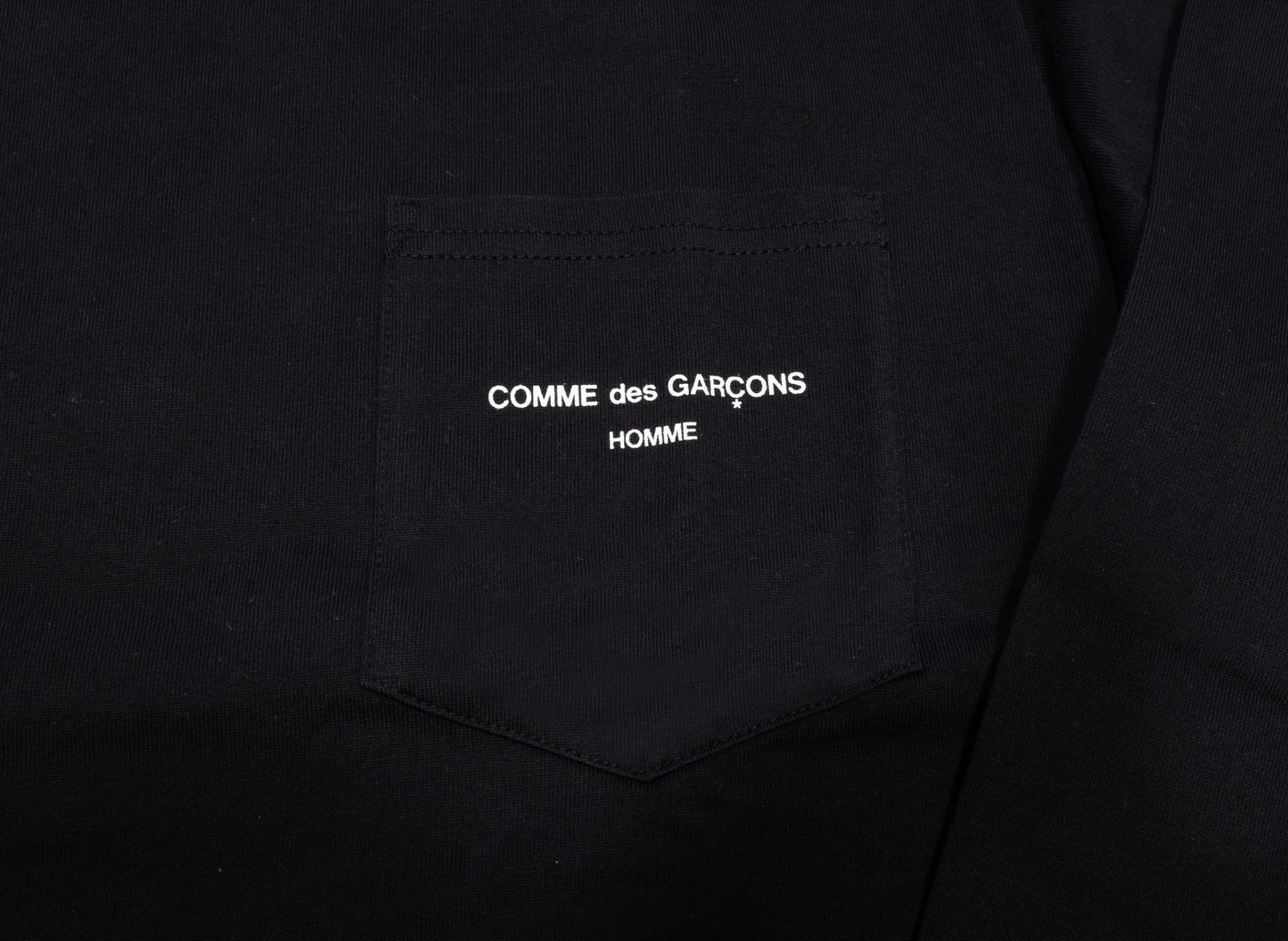 Comme des Garçons HOMME Langarm-Taschen-T-Shirt in Schwarz