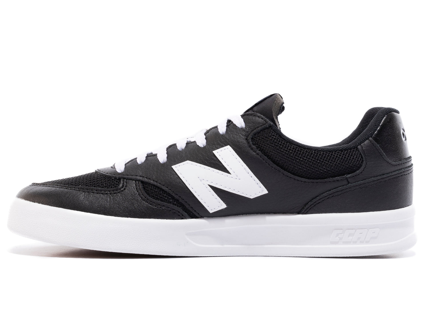 Comme des Garçons HOMME x New Balance in Black - view 3