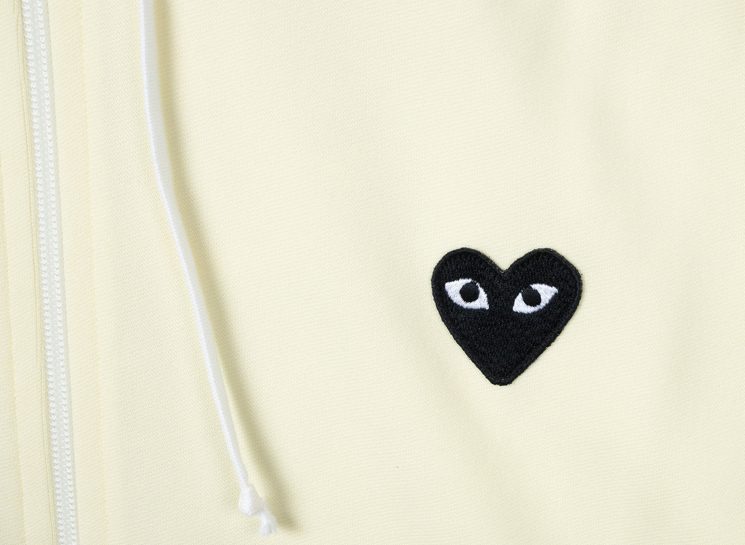 Comme des Garçons Play Small Heart Hoodie - view 2