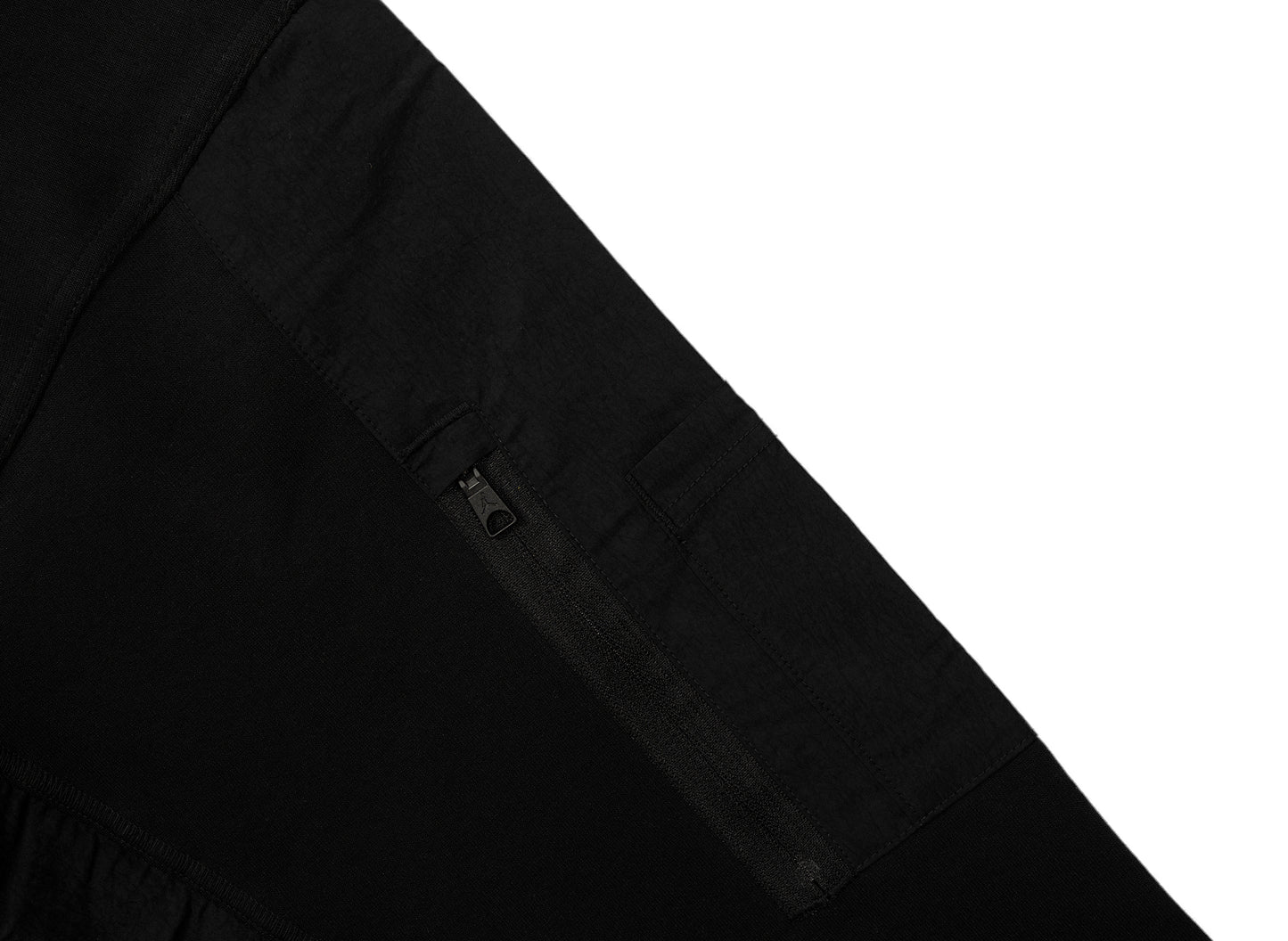 Jordan 23 Engineered Fleece Pullover Hoodie in Black / White