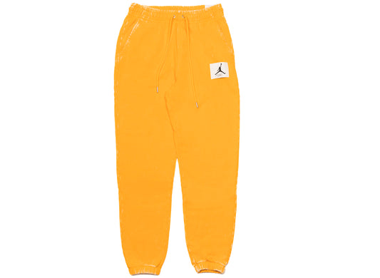 Jordan Essentials Washed Fleece Pants in Taxi
