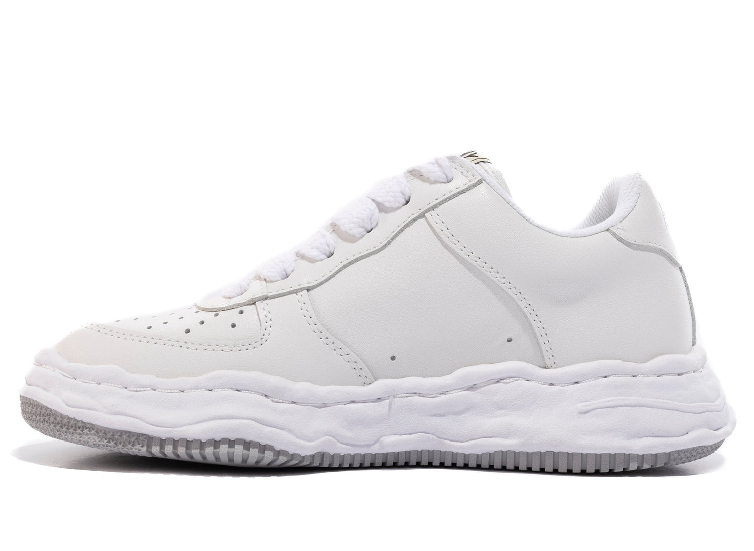 Maison Mihara Yasuhiro Wayne Original Low Top Sneaker in White - view 3