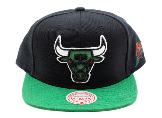 Mitchell & Ness Bulls St. Patrick's Day Team Snapback