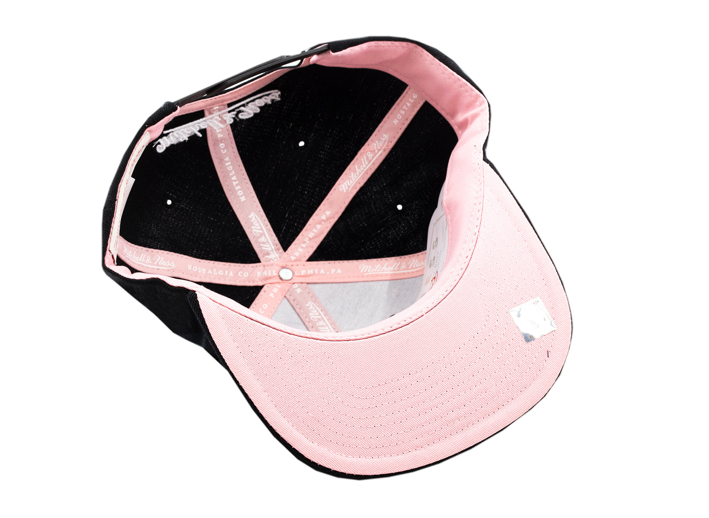 Mitchell & Ness Pink Under Finals Snapback HWC LA Lakers