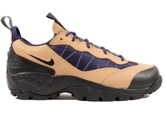 Nike ACG Air Mada in Vachetta Tan / Black / Night Blue