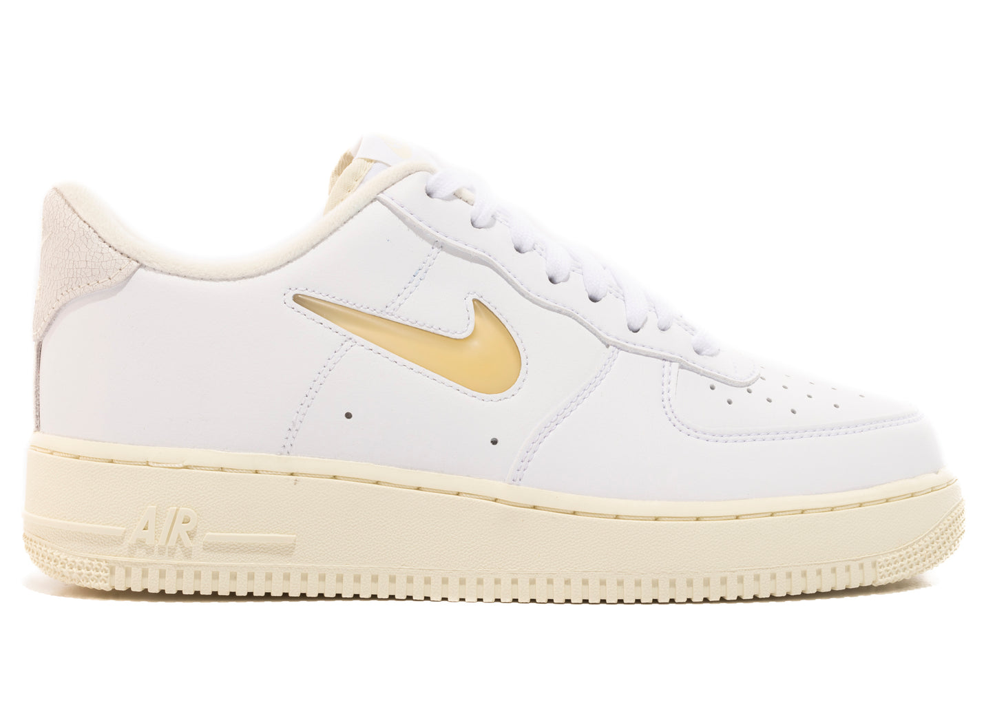 Nike Air Force 1 '07 LX in White / Pale Vanilla / Coconut Milk