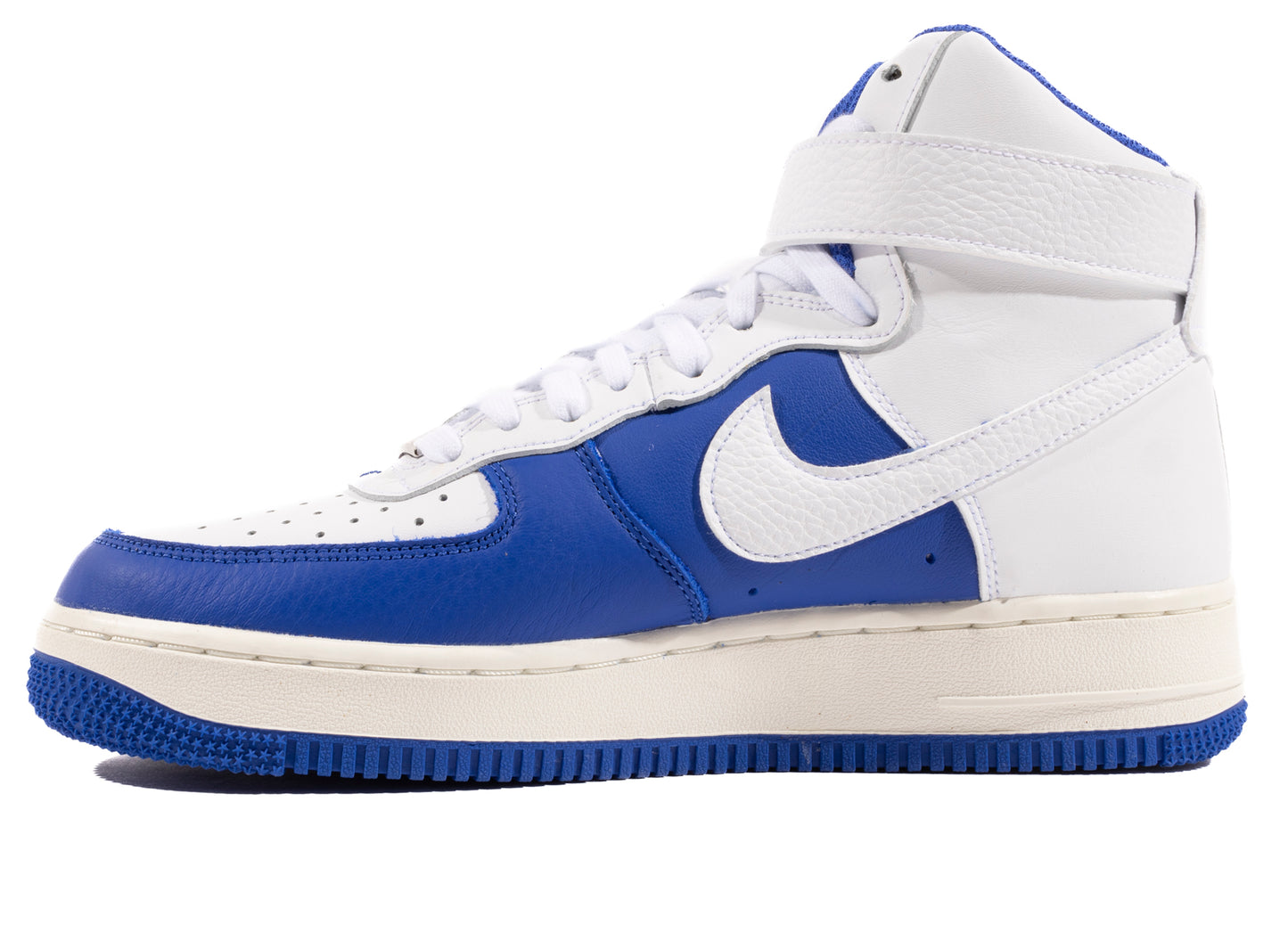 Nike Air Force 1 High '07 LV8 in White / Hyper Royal / Sail