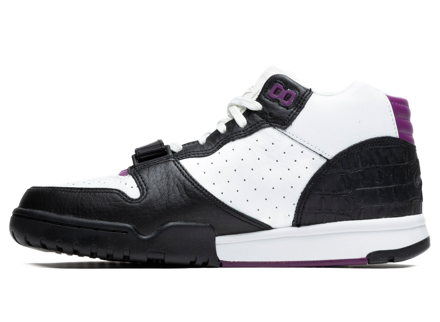 Nike Air Trainer 1 SE in Black / Summit White / Viotech - view 3