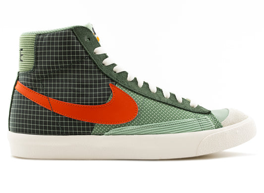 Nike Blazer '77 'Vintage Patchwork' in Dutch Green / TM Orange / Galactic Jade