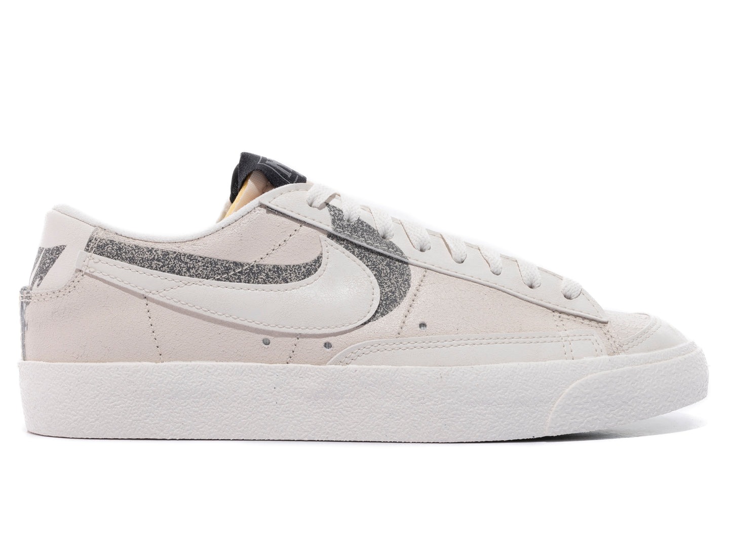 Nike Blazer Low '77 Premium in Phantom / Ghost Green / Scream Green
