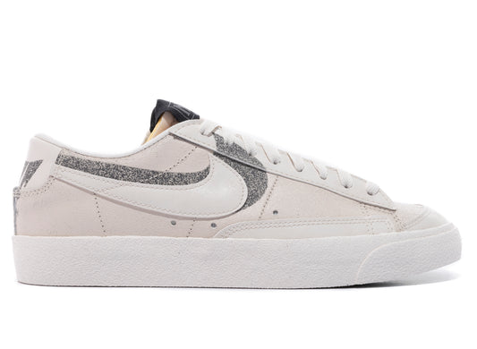 Nike Blazer Low '77 Premium in Phantom / Ghost Green / Scream Green