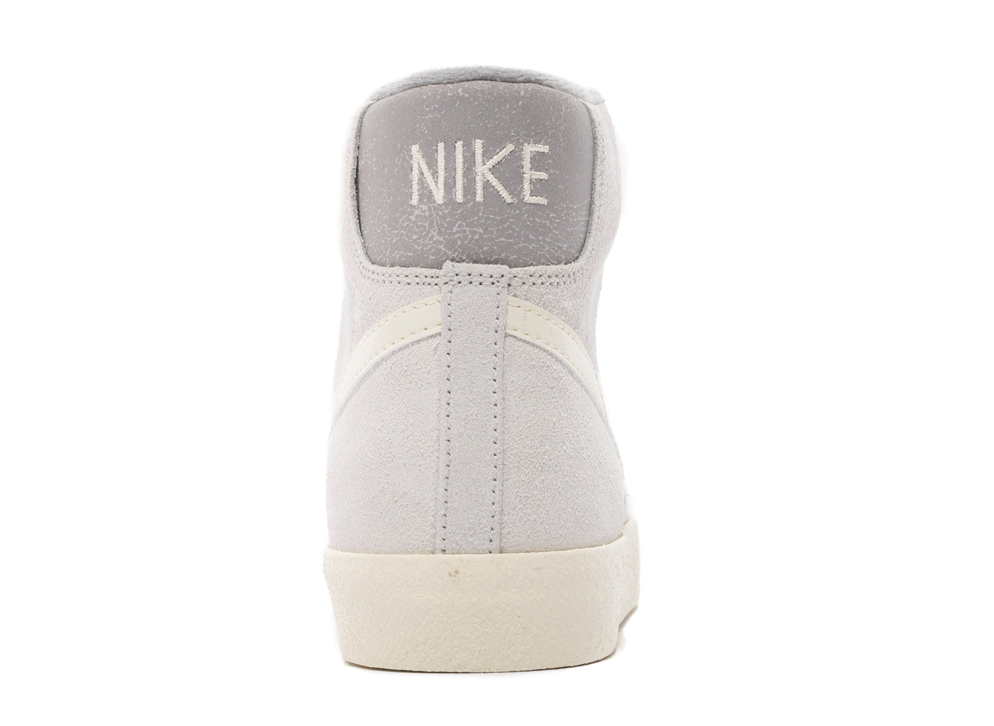 Nike Blazer Mid '77 Premium in Ghost Green / Black / Pink Blast / Photo Blue