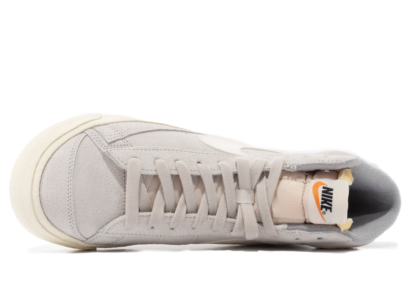 Nike Blazer Mid '77 Premium in Ghost Green / Black / Pink Blast / Photo Blue