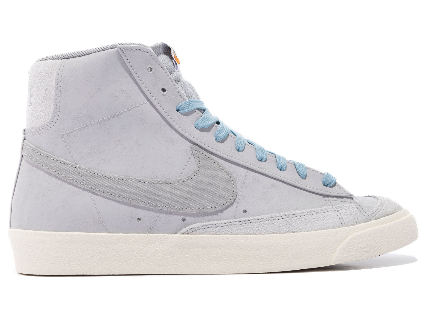 Nike Blazer Mid '77 Premium in Grey Fog / Light Smoke Grey / Grey Fog