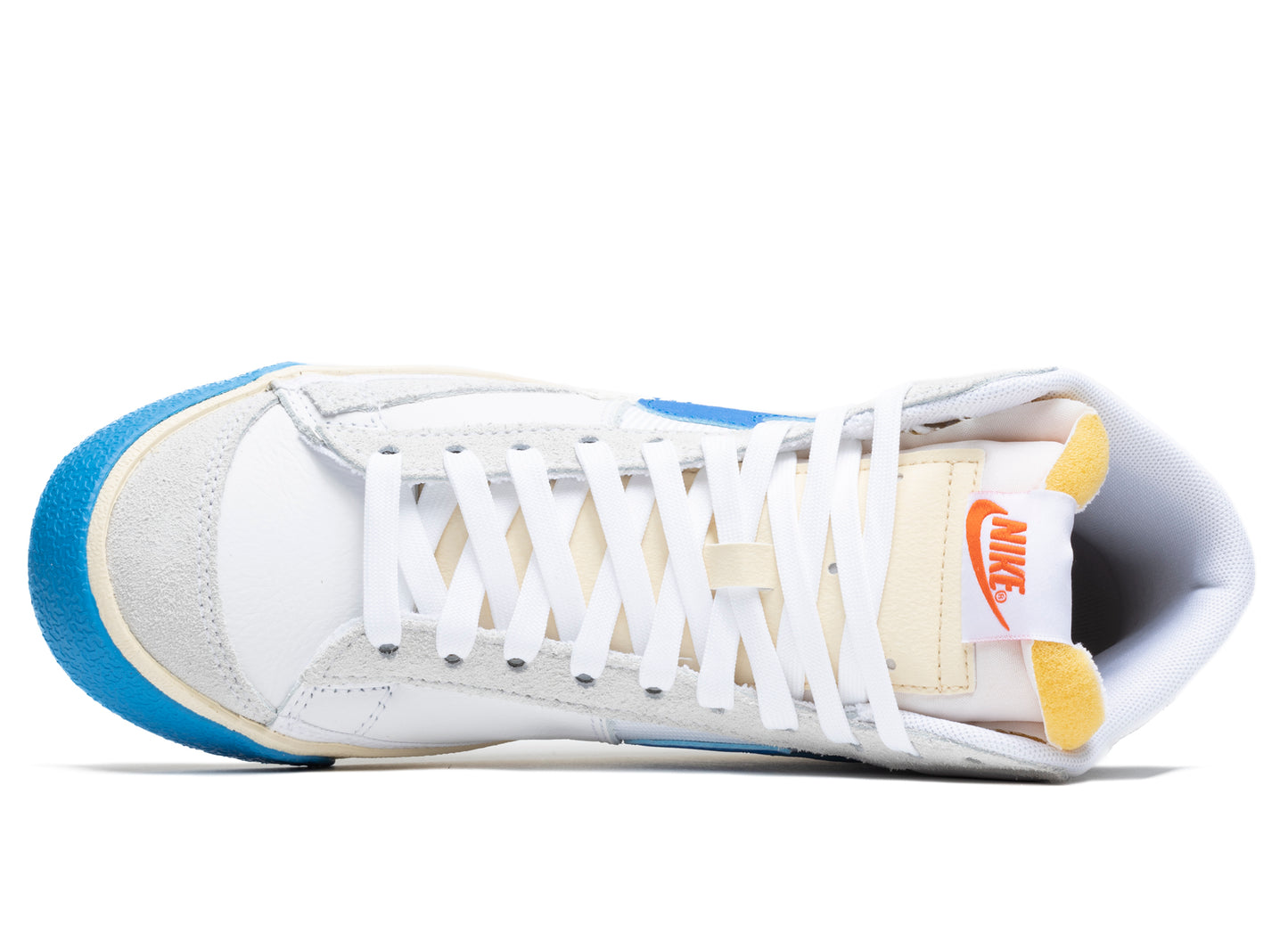 Nike Blazer Mid '77 Pro Club in White / Photo Blue / White / Beach - view 4