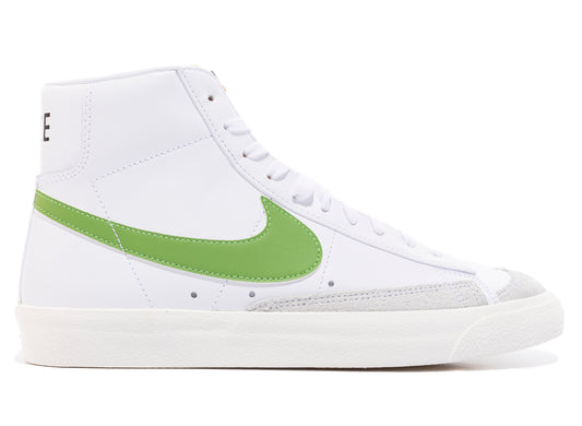 Nike Blazer Mid '77 Vintage in White / Chlorophyll / Black / Sail
