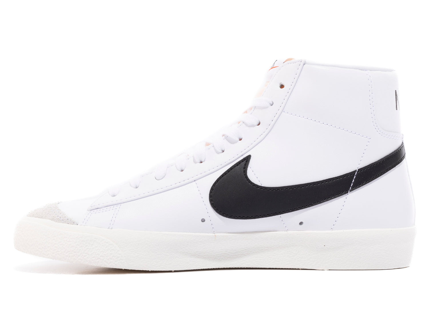 Nike Blazer Mid '77 Vintage in White / Chlorophyll / Black / Sail - view 3